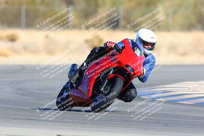 media/Jan-09-2022-SoCal Trackdays (Sun) [[2b1fec8404]]/Turn 6 (1035am)/